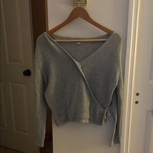 Old Navy kids V-Neck Gray Sweater